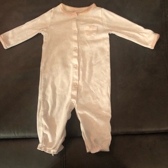 Size 6 Month Convertible Gown to Sleeper & Hat - Picture 3 of 10